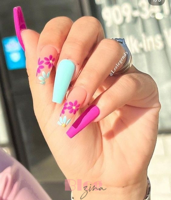 hawaiian flower nail art