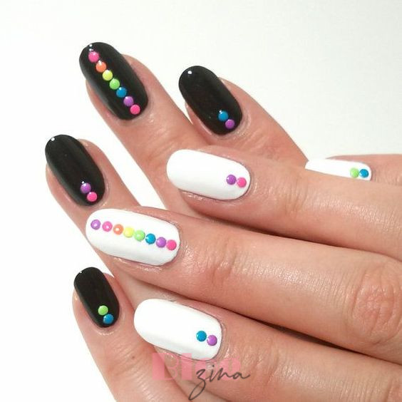 polka dot nail designs