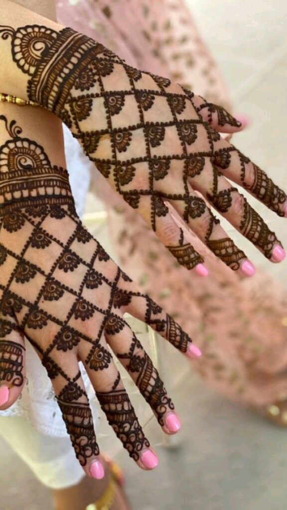 Simple and Easy Mehandi Designs For Beginners