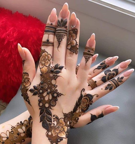 Mehndi Designs For Hands