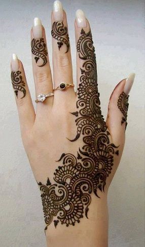 Front Hand Mehndi Design