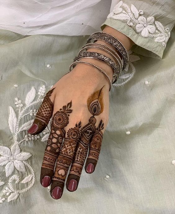 Hand Mehndi Design