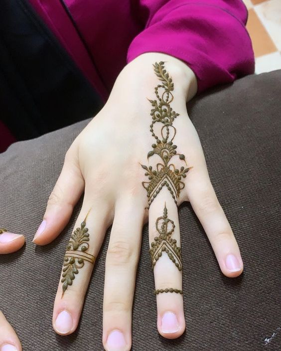 Mehndi Design Easy and Beautiful