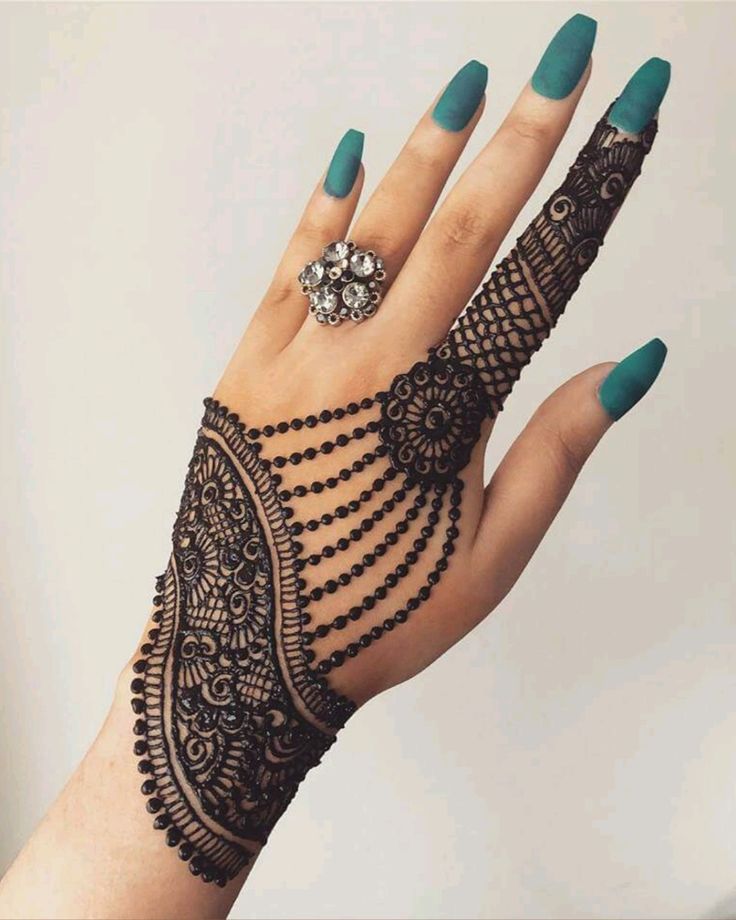 mehndi design simple