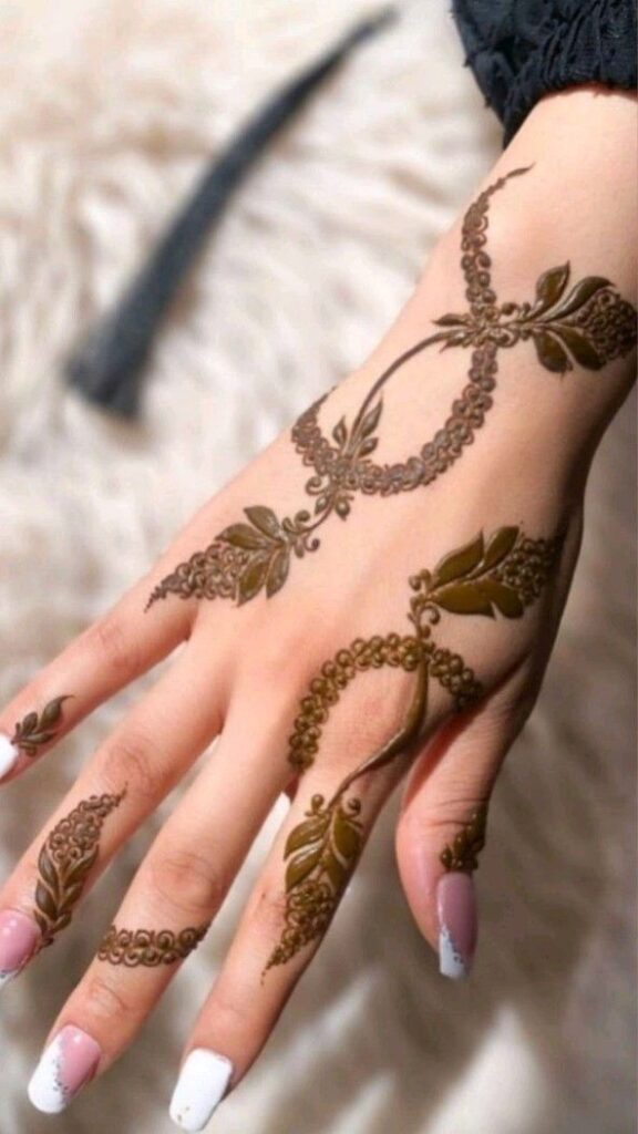 Front Simple Mehandi Design